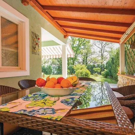 Apartment 2 Bedroom Amazing In Ika