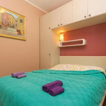 2 Bedroom Amazing In Ika