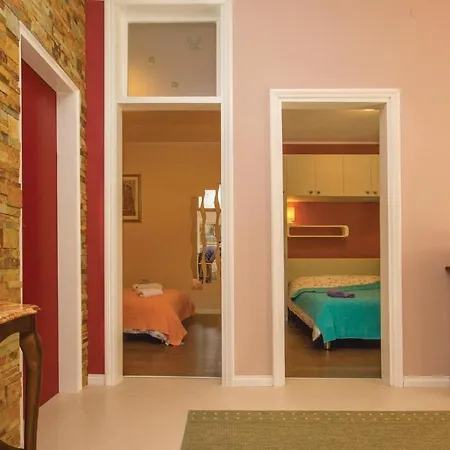 Apartment 2 Bedroom Amazing In